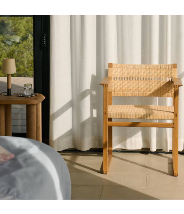 Fredericia  Fredericia BM62 Armstoel gelakt eiken, naturel rotan