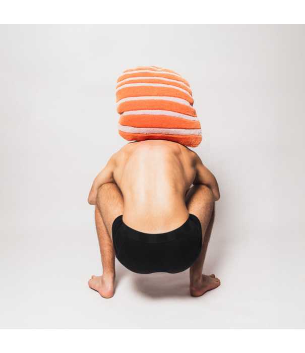 Haus Üger Haus Üger Bonbon Cushion – Orange with pink stripes