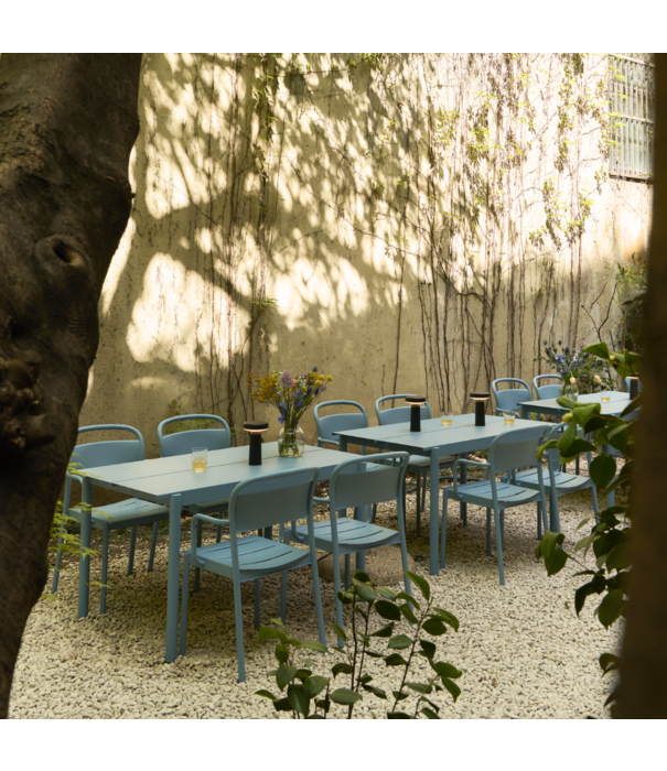 Muuto  Muuto Linear Steel Table pale blue 220