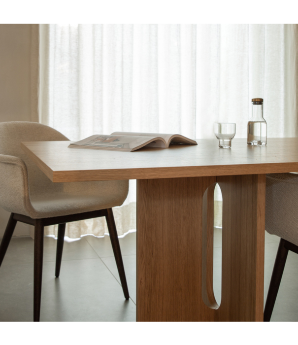 Audo Audo Harbour Dining stoel Boucle 02, donker eiken poten