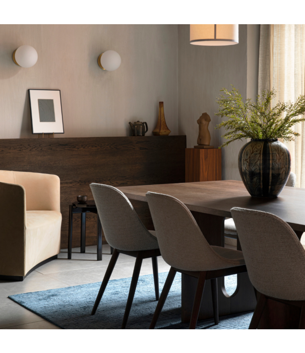 Audo Audo Harbour Dining chair Boucle 02, dark oak base