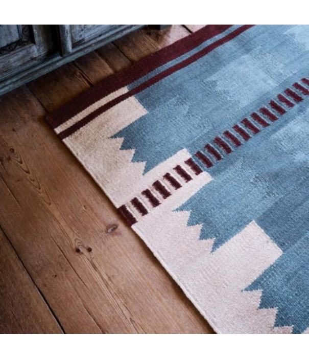 Layered  Layered Röllakan Ruth Rug Summer Sky