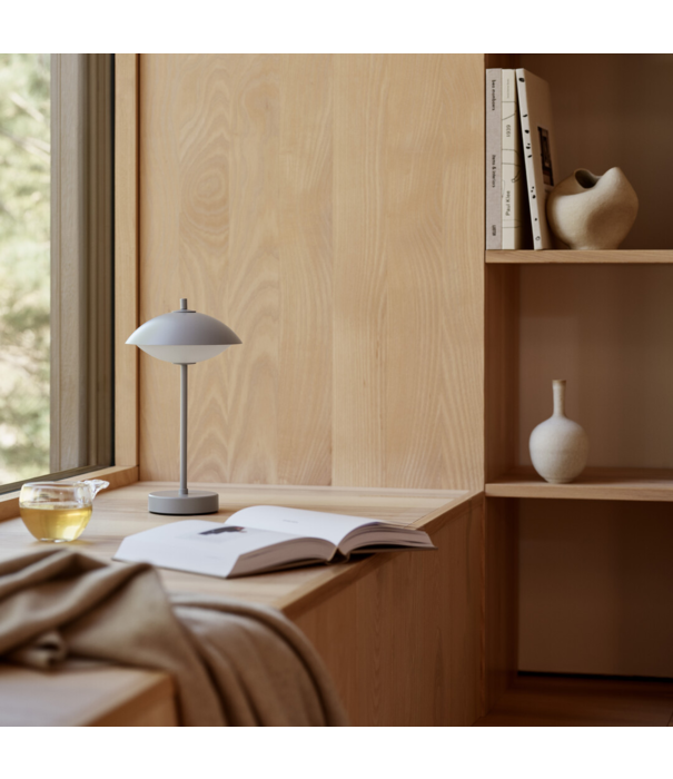 Fritz Hansen Clam Portable nine grey