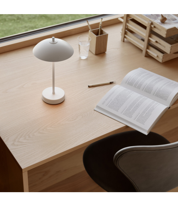 Fritz Hansen Clam Portable nine grey