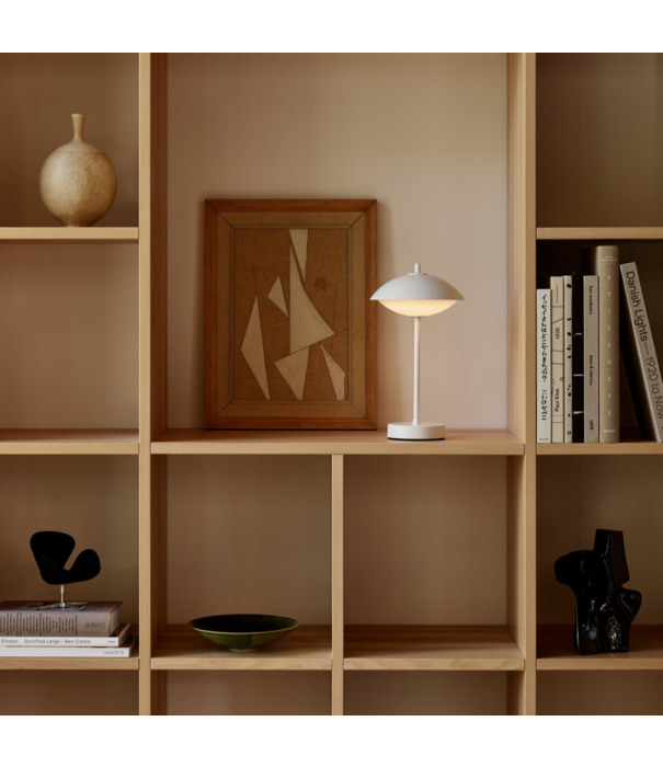 Fritz Hansen Clam Portable white