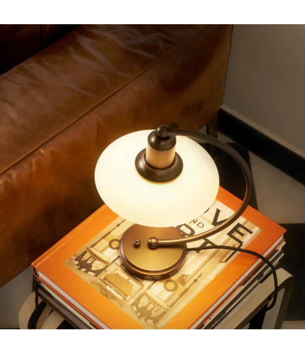 Louis Poulsen  Louis Poulsen PH 2/2 Luna Tafellamp Aged Brass Edition 2025