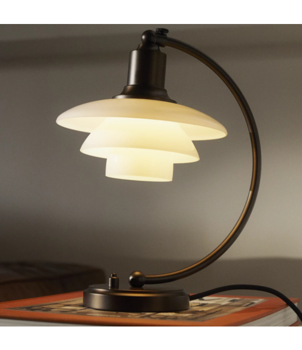 Louis Poulsen  PH 2/2 Luna Table lamp Aged Brass - Edition 2025