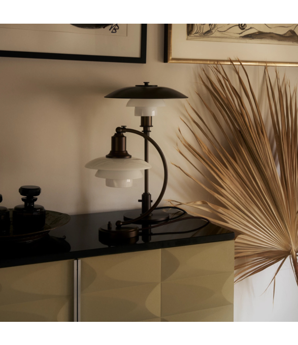 Louis Poulsen  PH 2/2 Luna Table lamp Aged Brass - Edition 2025