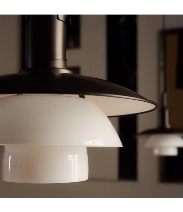 Louis Poulsen  Louis Poulsen PH 3/3 Hanglamp Aged Brass Edition, 2025 Special Edition