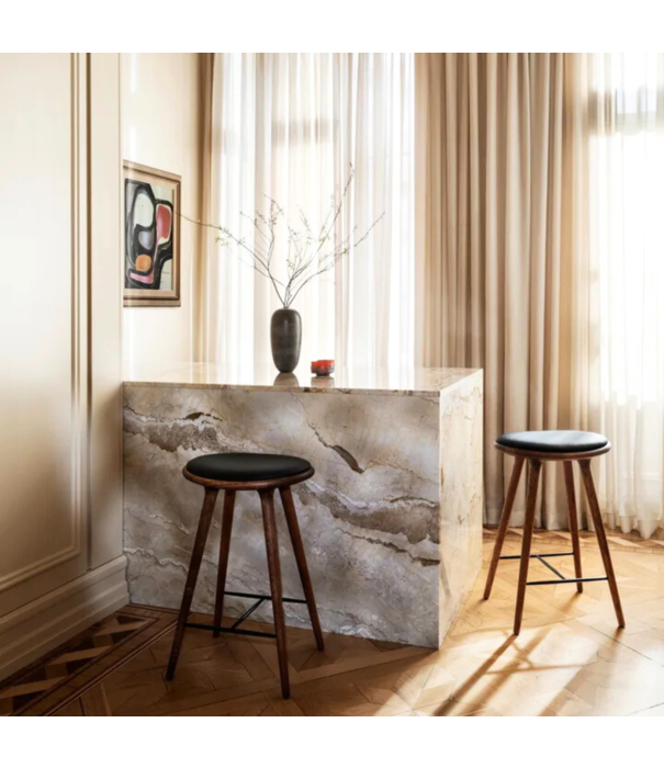 Mater Design  Mater High Stool Barkruk donker eiken, zwart leer 74cm
