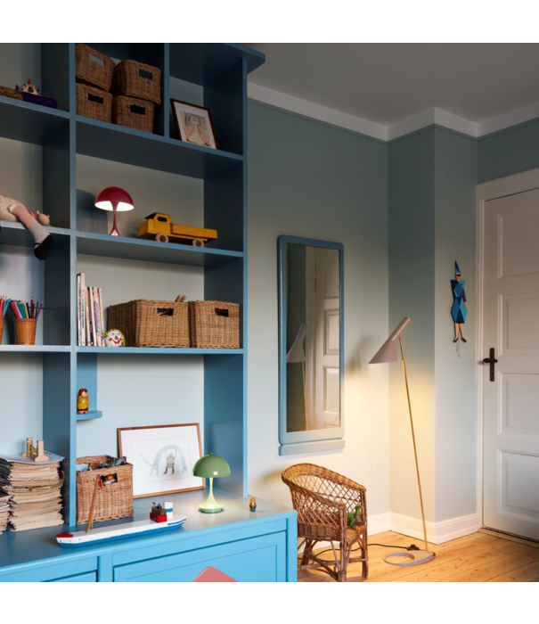 Louis Poulsen  Louis Poulsen Panthella 160 Portable V3  opaque burgundy