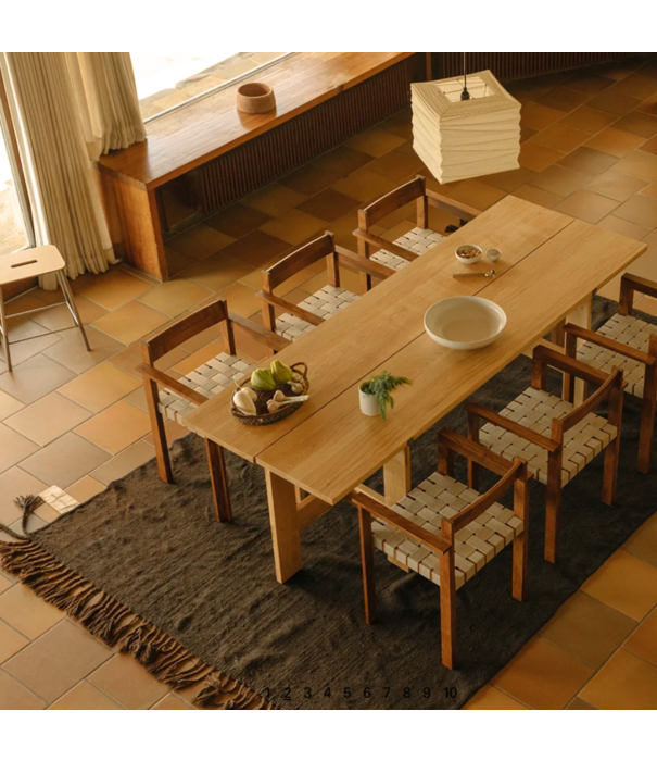 Frama  Frama Symmetry Stoel met arm, honing gelakt essen / oat stof