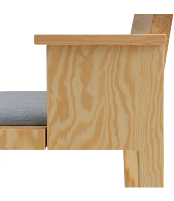 Vaarnii 016 Maasto Dining Armchair, seat upholstered