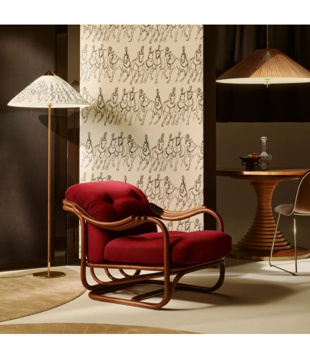 Gubi  Gubi Poltrona Tria Lounge Stoel donker rotan, Gubi bouclé 001