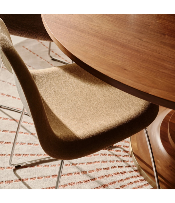 Gubi  Gubi Tavolo Di Dischi Dining Table Round walnut veneer Ø120