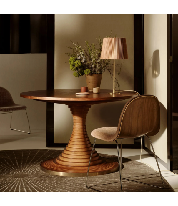 Gubi  Gubi Tavolo Di Dischi Dining Table Round walnut veneer Ø150