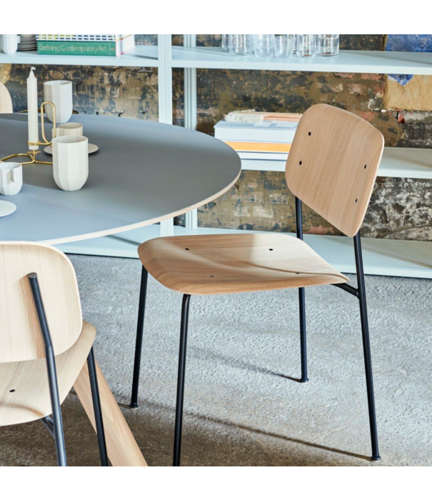 Hay  Hay Soft Edge 40 Dining Chair oak, black tube base