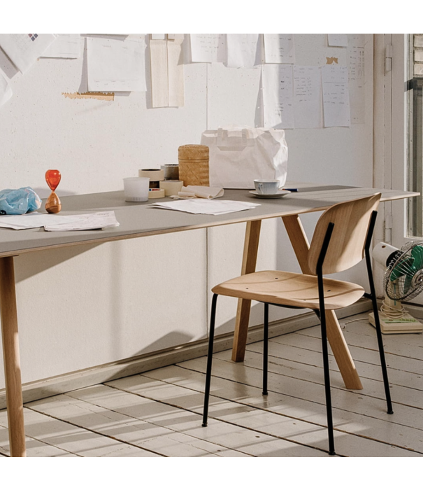Hay  Hay Soft Edge 40 Dining Chair oak, black tube base