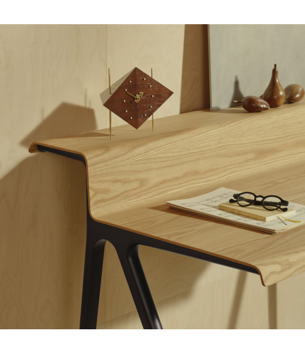 Vitra  Vitra Courier Bureau donker eiken, diep zwart onderstel