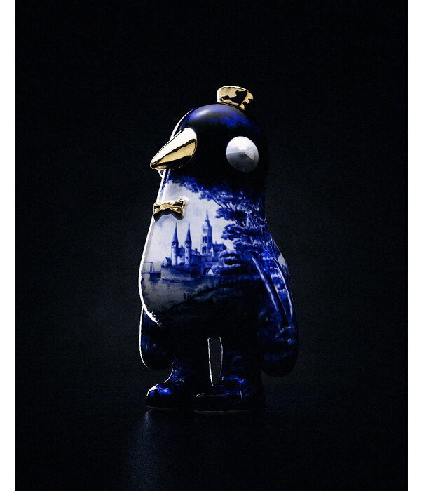 Royal Delft  Royal Delft The Housebird/ Handgeschilderd