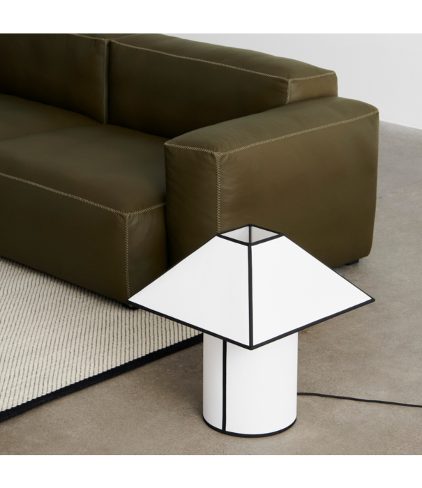 Hay  Hay Ava Pyramid Table Lamp 450 white