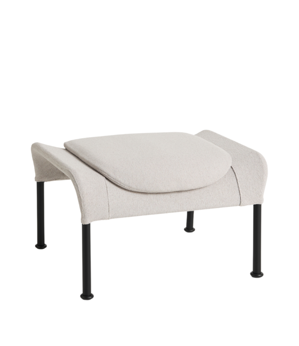 Hay  02 Lounge Chair black tube base, light grey fabric