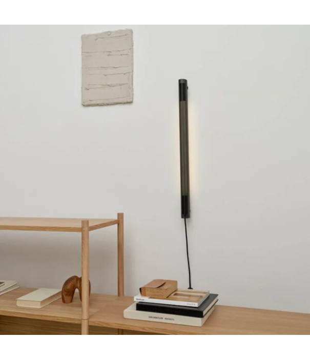 Gejst Radent wall lamp, short / Perforated steel