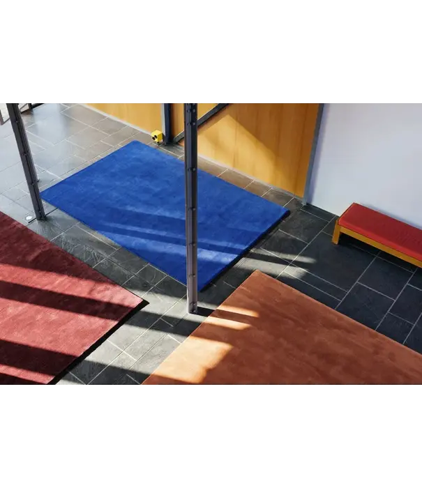 Layered  Layered Classic Solid Wol Vloerkleed blue foncé