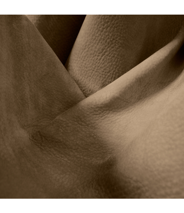 Gubi  Gubi 3D  Eetkamerstoel walnoot / Chamois 1715 Elefant leer, zwart center basis