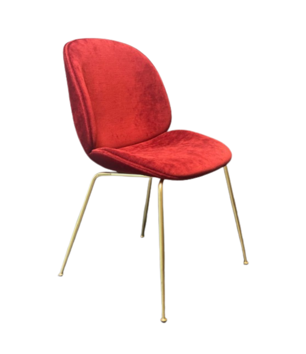 Gubi  Gubi Beetle Eetkamerstoel rood velours, messing voet - Sale