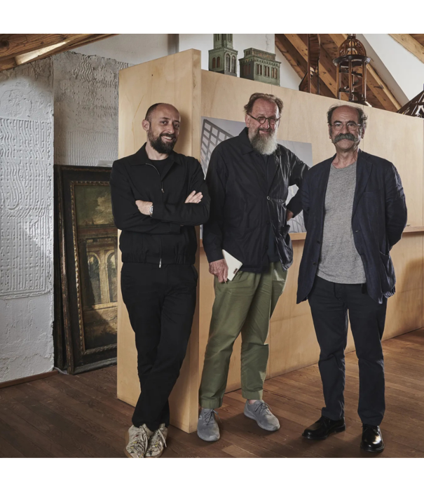 Gubi  Gubi Bistra Lounge Stoel, rotan