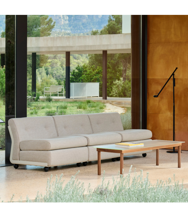 Hay   Amanta 4 seater cream beige shell, Vanir 413