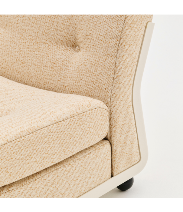 Hay   Amanta 4 seater cream beige shell, Vanir 413