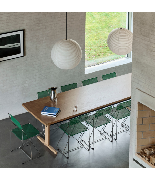 Hay  Passerelle Eettafel gelakt eiken,  ink black dwarsbalk