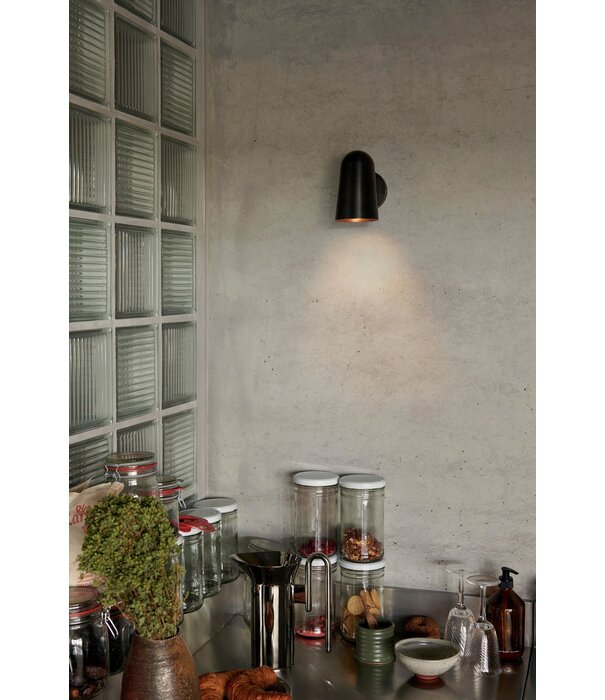 &Tradition &Tradition Solid SC105 in / outdoor wall lamp