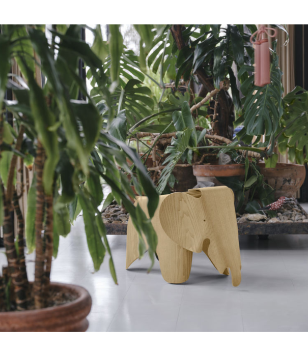 Vitra  Vitra Eames Elephant Plywood chestnut, Children's Chair