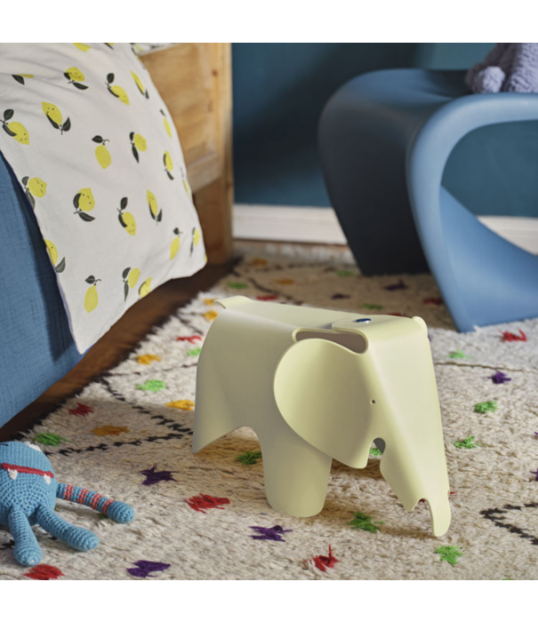 Vitra  Eames Elephant Small Emerald RE