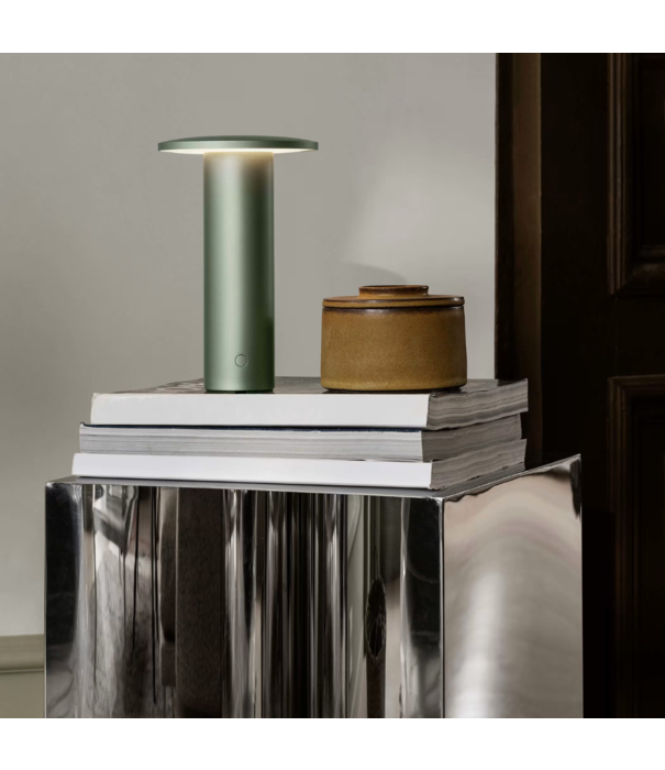 Fritz Hansen Fritz Hansen Solae™ Portable Lamp