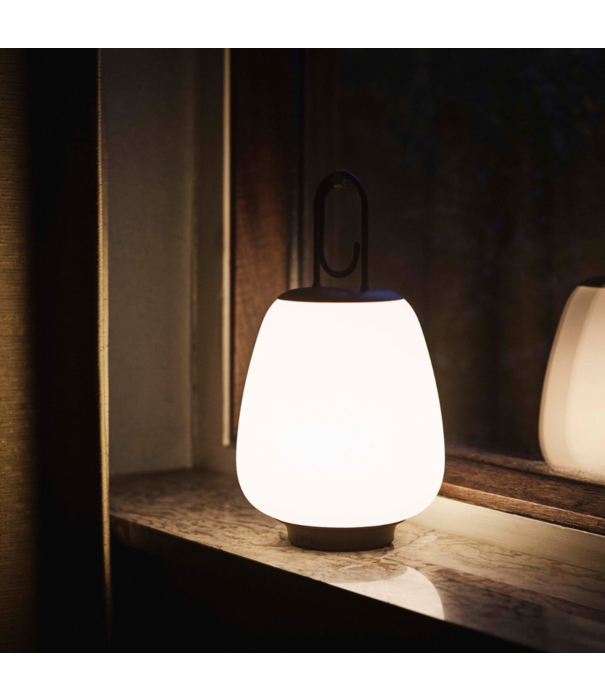 &Tradition Lucca SC51 table lamp, opal - black