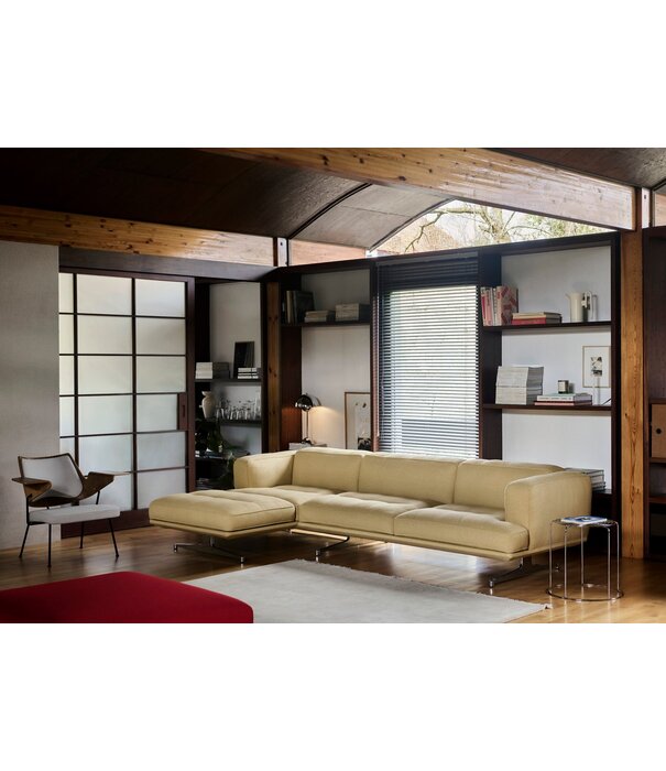 &Tradition RFH RD8 Robin Day lounge chair