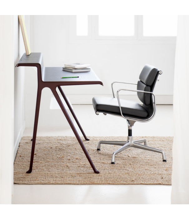 Vitra  Soft Pad Chair EA 231 chalk,  Cosy pebble grey