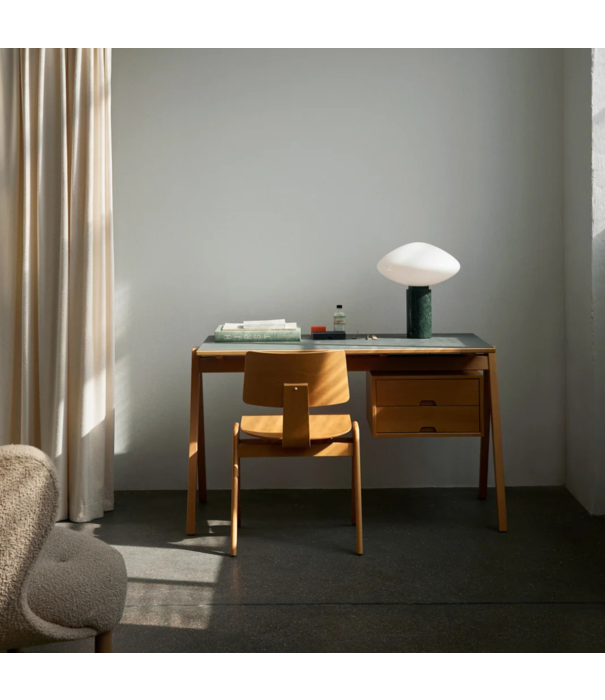 &Tradition Daystak RD3 desk beech