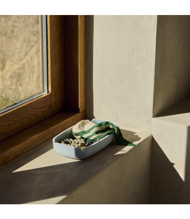 Muuto  Muuto Restore Tray dusty green 28 x 15
