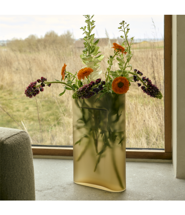 Muuto  Muuto Ridge Frosted Vaas Light Blue