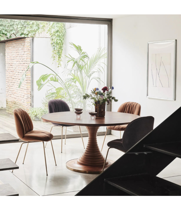 Gubi  Gubi Beetle Soft Dining Chair Limonta 001 , black chrome conic base