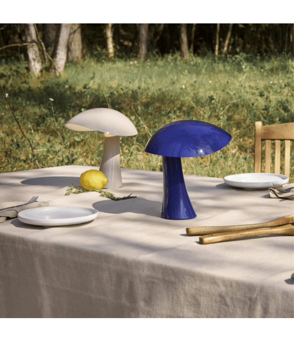 Louis Poulsen  Louis Poulsen Rumee 220 Portable Lamp