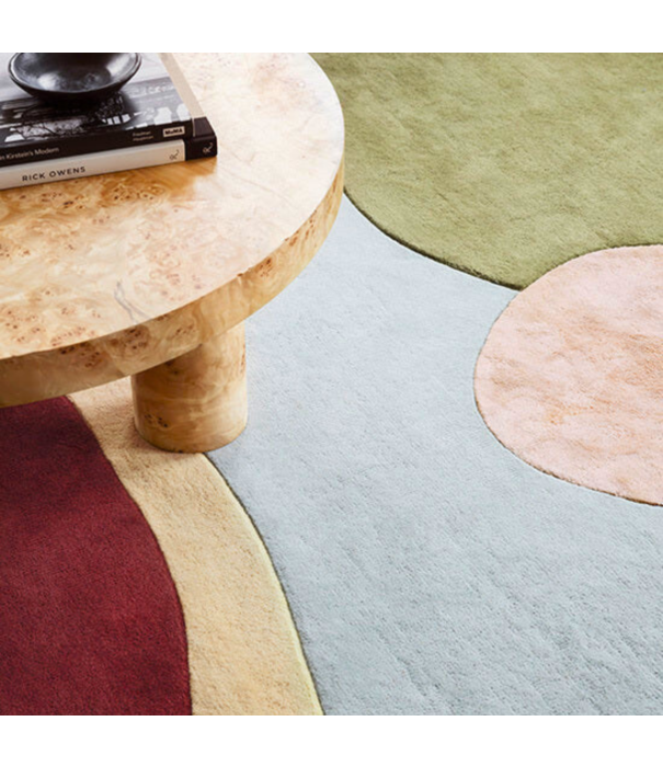 Layered  Layered Poppy Kalas Sleeping Flower Rug