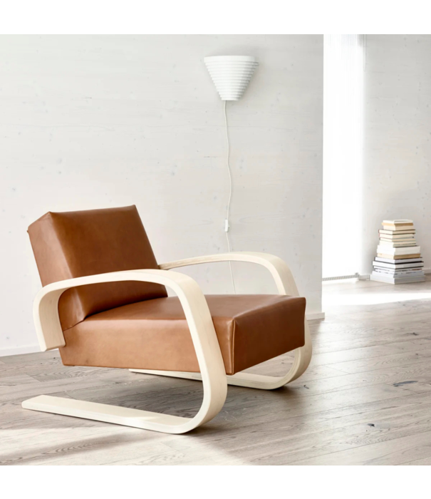 Artek  Artek Aalto Armchair 400 Tank black birch, black Elegance leather