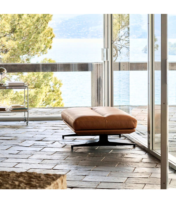 &Tradition Inland AV32 pouf, cognac Noble leather
