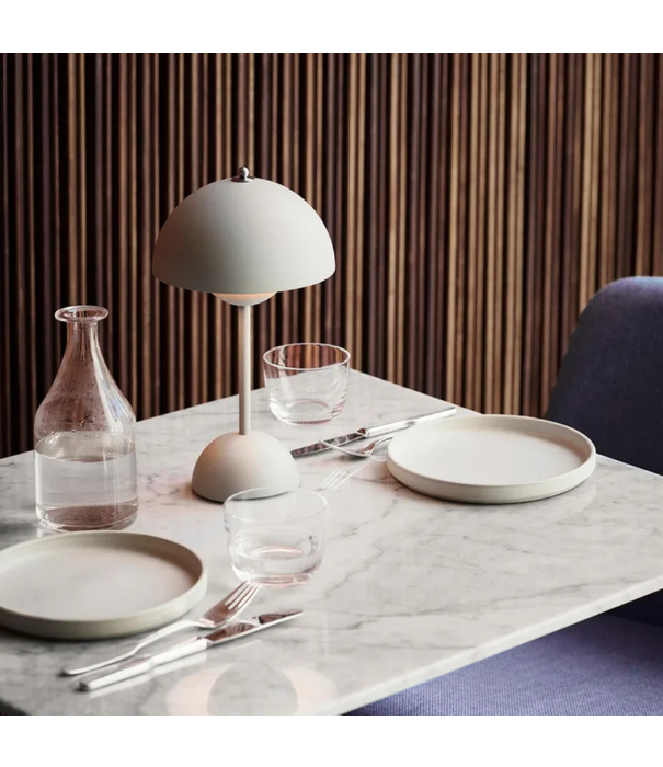 &Tradition &Tradition Flowerpot VP9 Portable Lamp